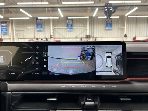 Certified 2024 Kia EV9 GT-Line AWD/4WD image 23