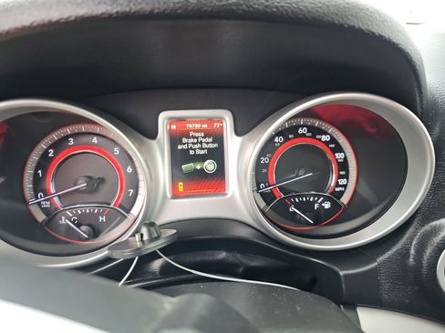 Used 2019 Dodge Journey SE FWD image 14