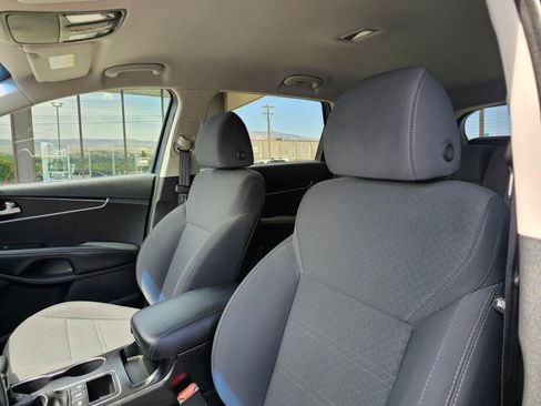Used 2019 Kia Sorento S AWD/4WD image 23