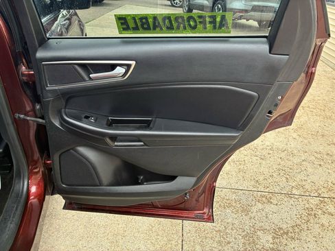 Used 2015 Ford Edge SEL w/ Equipment Group 201A FWD image 13