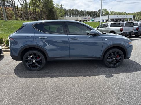 Used 2024 Dodge Hornet GT w/ Track Pack image 11