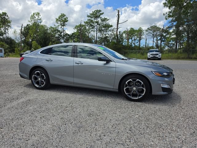 Used 2024 Chevrolet Malibu LT FWD image 2