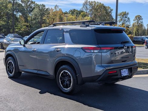 Used 2024 Nissan Pathfinder Rock Creek image 7