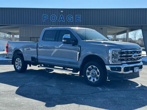 Used 2025 Ford F250 Lariat w/ Chrome Package image 1