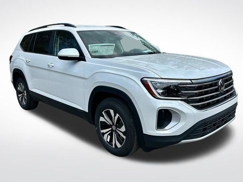 New 2026 Volkswagen Atlas SE FWD image 3