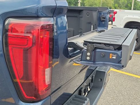 Certified 2022 GMC Sierra 1500 Denali AWD/4WD image 15