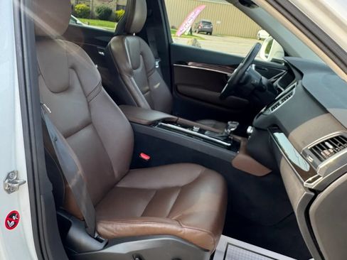 Used 2019 Volvo XC90 T6 Momentum w/ Protection Package Premier AWD/4WD image 22