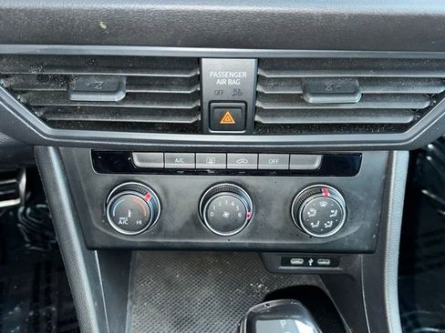 Certified 2023 Volkswagen Jetta Sport image 33