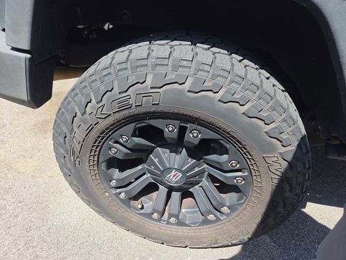 Used 2015 Jeep Wrangler Sport w/ Connectivity Group AWD/4WD image 4