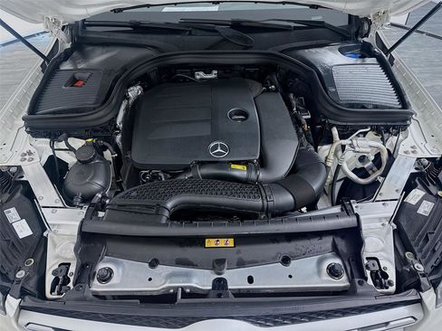 Used 2021 Mercedes-Benz GLC 300 image 26