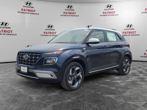 Used 2026 Hyundai Venue SEL FWD image 7