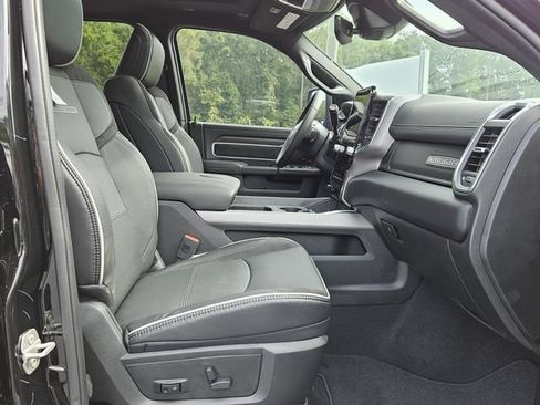 New 2025 RAM 2500 Laramie AWD/4WD image 15