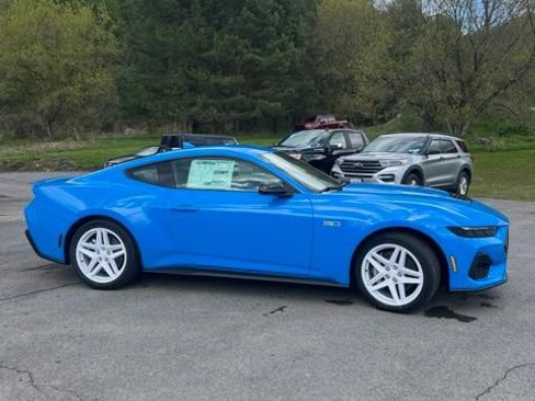 Used 2026 Ford Mustang GT RWD image 5