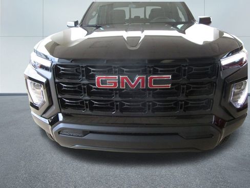 New 2026 GMC Canyon Elevation image 17