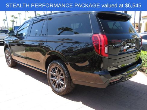 Used 2025 Ford Expedition Max Platinum w/ Stealth Performance Package AWD/4WD image 2