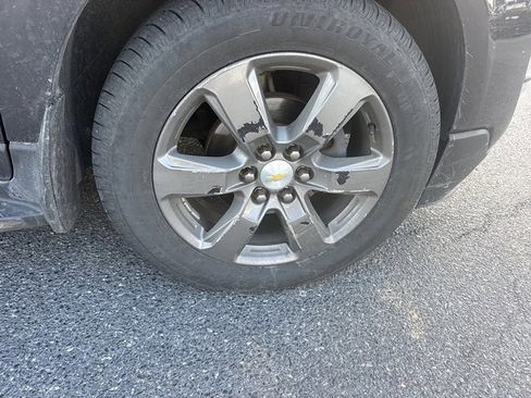 Used 2017 Chevrolet Traverse LT image 7