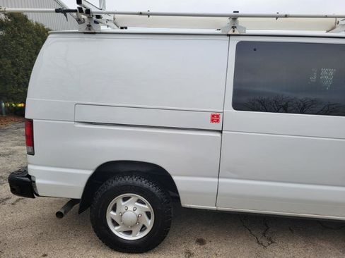 Used 2014 Ford E-350 and Econoline 350 Super Duty w/ Power Group image 18