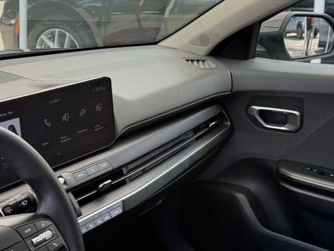 Used 2025 Kia K4 FWD image 33