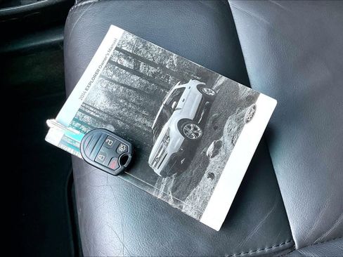 Used 2014 Ford Explorer XLT w/ Equipment Group 202A image 14