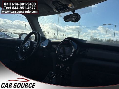 Used 2017 MINI Cooper 2-Door Hardtop image 34