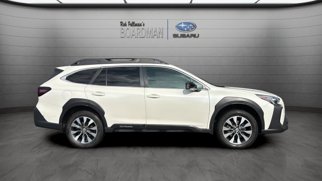 Used 2023 Subaru Outback Limited AWD/4WD image 3