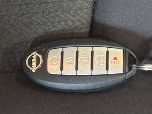 Used 2025 Nissan Altima 2.5 SV FWD image 15