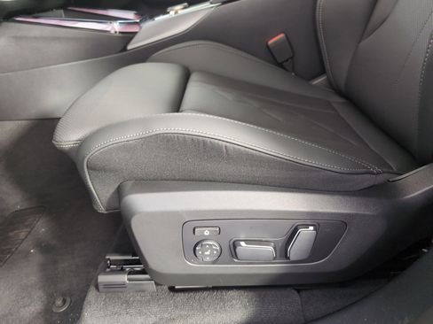 Used 2025 BMW X3 xDrive30i image 10