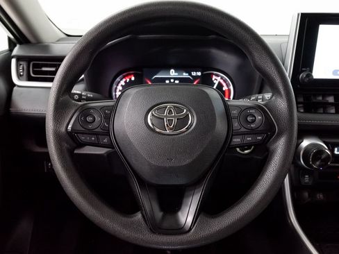 Used 2025 Toyota RAV4 XLE AWD/4WD image 13