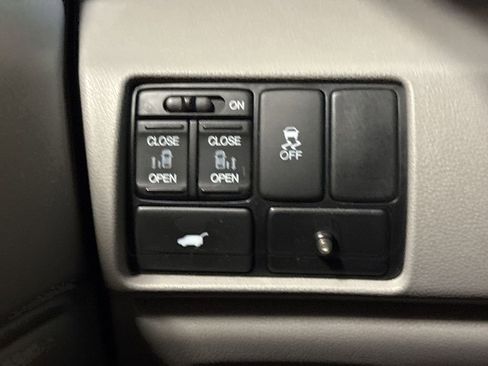 Used 2012 Honda Odyssey EX-L image 18