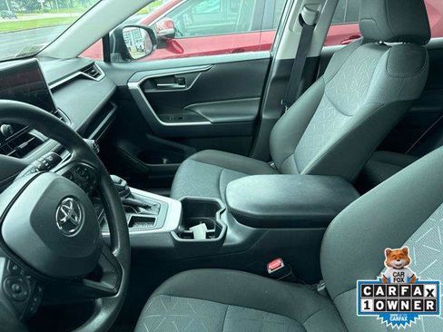 Certified 2025 Toyota RAV4 XLE FWD image 3