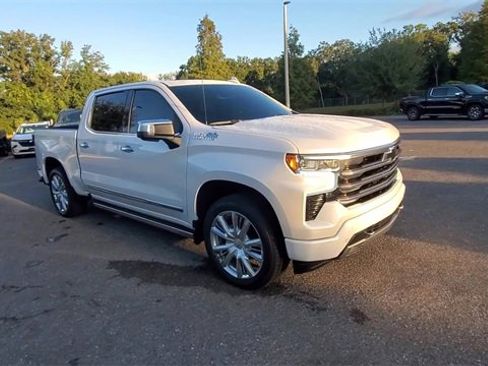 Used 2022 Chevrolet Silverado 1500 High Country w/ High Country Premium Package image 2