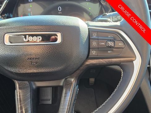 Used 2023 Jeep Grand Cherokee 30th Anniversary AWD/4WD image 18