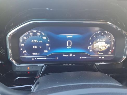 Used 2024 Chevrolet Silverado 1500 LT image 16