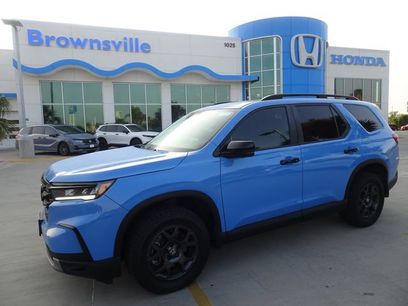 Certified 2025 Honda Pilot TrailSport