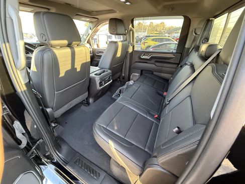 Used 2024 GMC Sierra 2500 Denali w/ Denali Reserve Package image 25