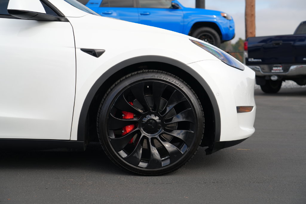Used 2022 Tesla Model Y Performance AWD/4WD image 7