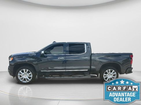 Used 2024 Chevrolet Silverado 1500 High Country w/ Technology Package image 2