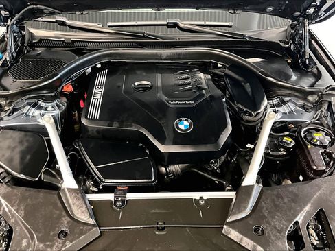 Used 2022 BMW 530i w/ M Sport Package RWD image 27