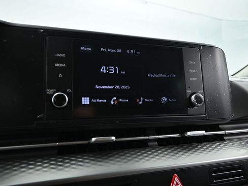 Used 2024 Kia Carnival LX image 26