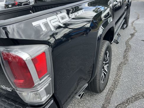 Used 2021 Toyota Tacoma TRD Sport RWD image 10