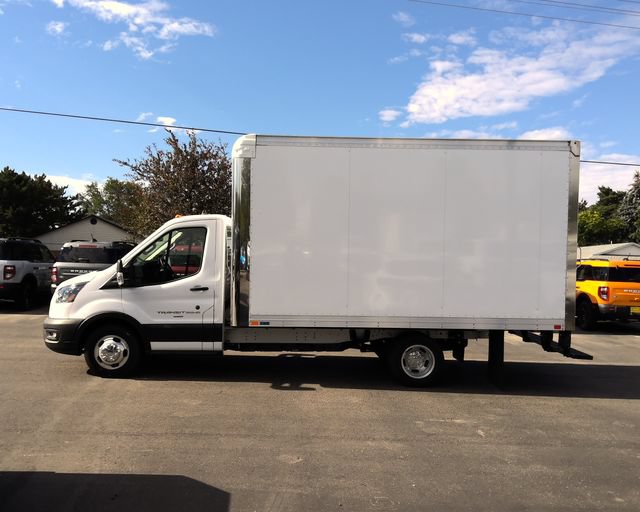 Used 2024 Ford Transit 350 RWD image 3