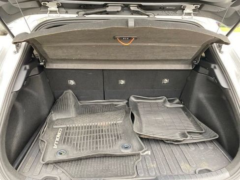 Used 2019 Toyota Corolla SE w/ SE Option Package FWD image 21