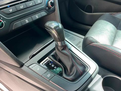 Used 2018 Hyundai Elantra Sport FWD image 38