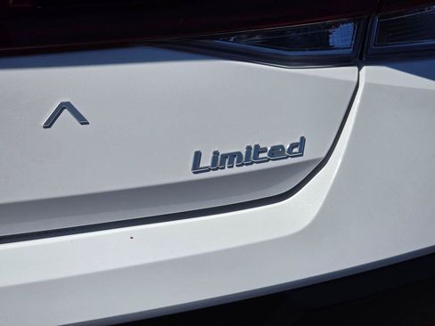 New 2026 Hyundai Elantra Limited FWD image 13