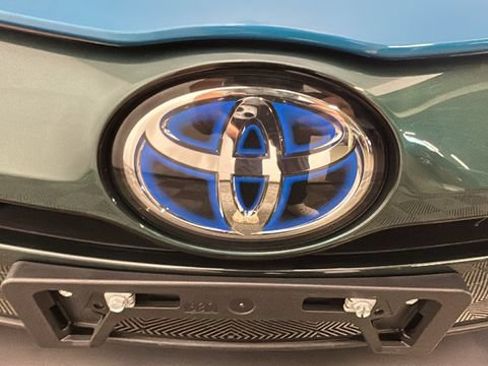 Used 2019 Toyota Prius Prime Premium FWD image 8