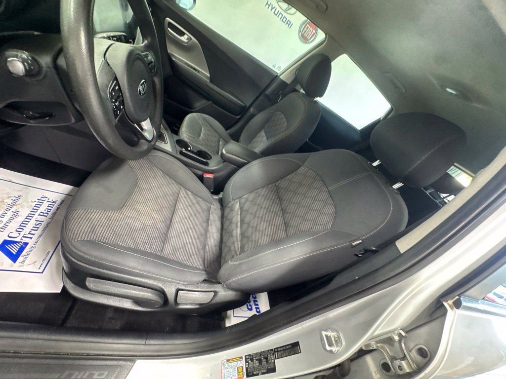 Used 2020 Kia Niro LX FWD image 18