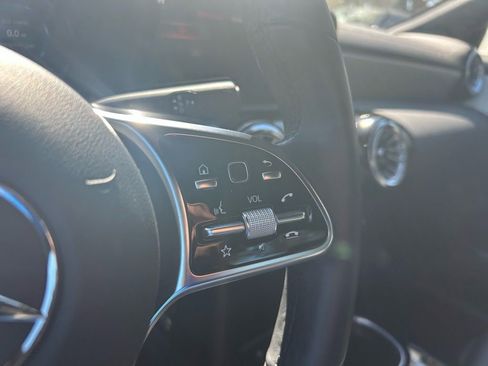 Used 2023 Mercedes-Benz CLA 250 image 22