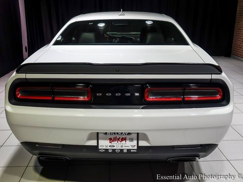 Used 2023 Dodge Challenger SRT Hellcat w/ Driver Convenience Group image 9