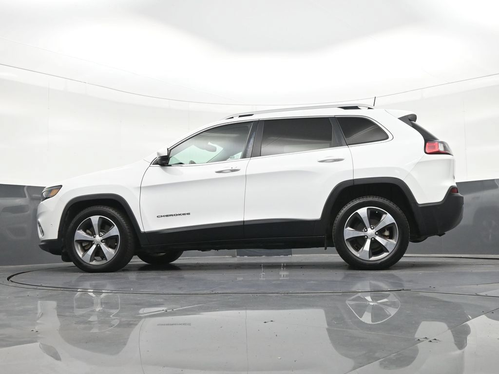 Used 2019 Jeep Cherokee Limited w/ Luxury Group FWD image 24