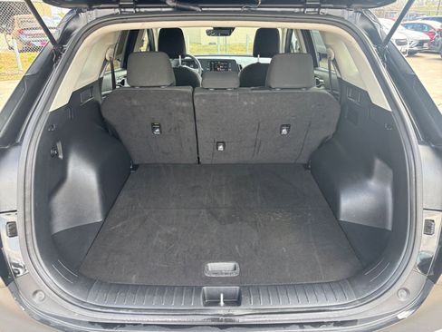 Used 2025 Kia Sportage LX image 29